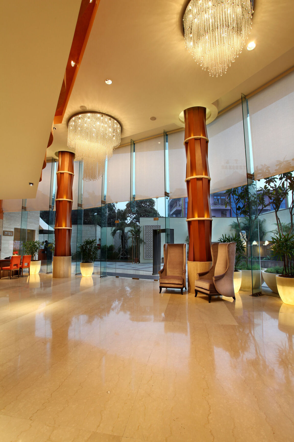 Mahagun Sarovar Portico Suites Ghaziabad Exterior photo