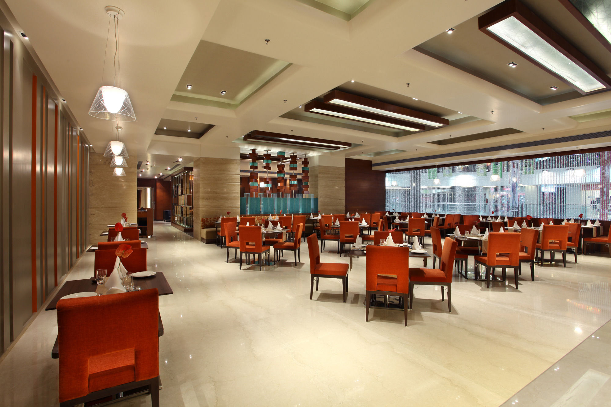 Mahagun Sarovar Portico Suites Ghaziabad Exterior photo